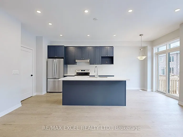 52 Harvey Bunker Cres — Photo 6