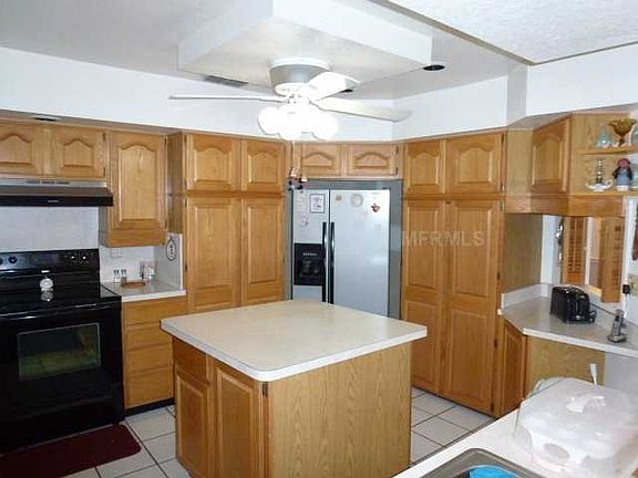 5th image of 1203 Patricia Cir
