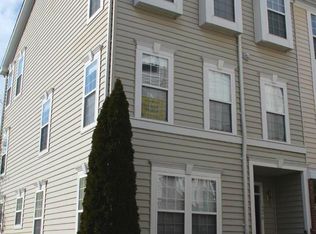 11592 Cavalier Landing Ct #B, Fairfax, VA 22030