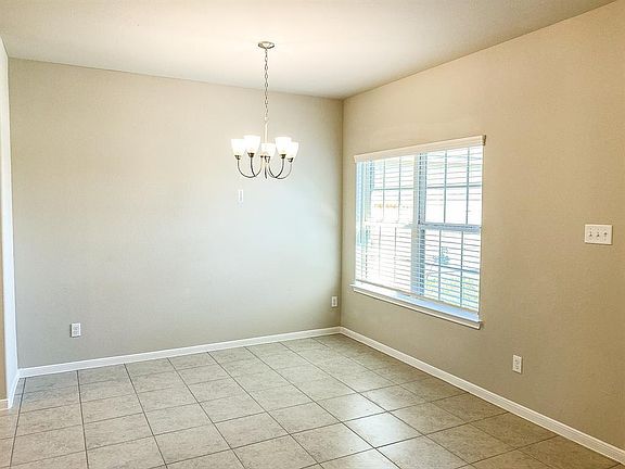 4th image of 3610 Conquest Cres