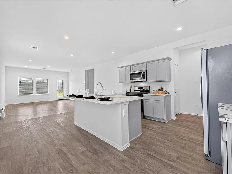 24206 Foxdale Bay Ct — Photo 15