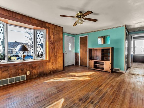 5th image of 224 Orchard Dr