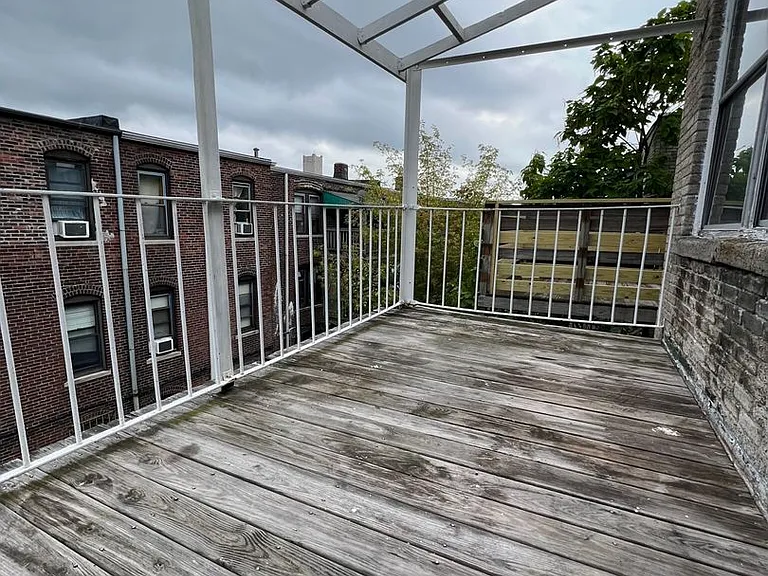41 Hooker St #3 — Photo 10