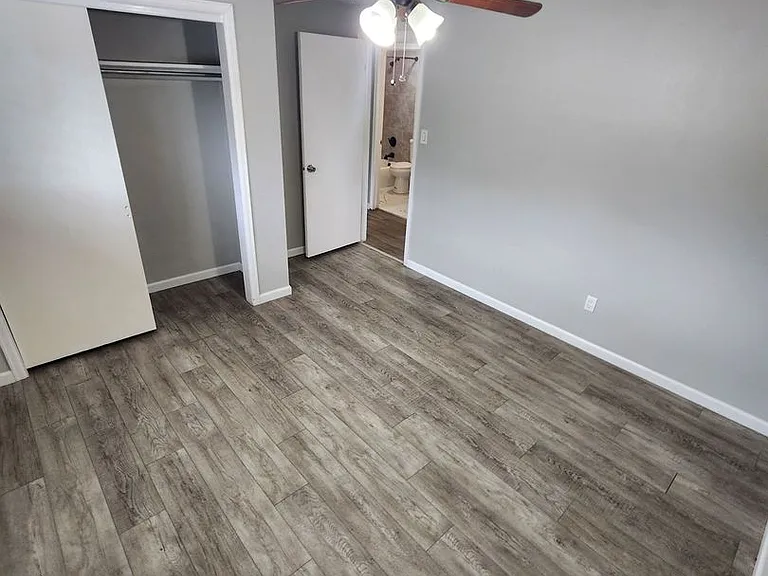 313 S Chelton Rd — Photo 15