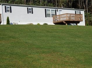 183 Freeman Falls Rd, Acme, PA 15610