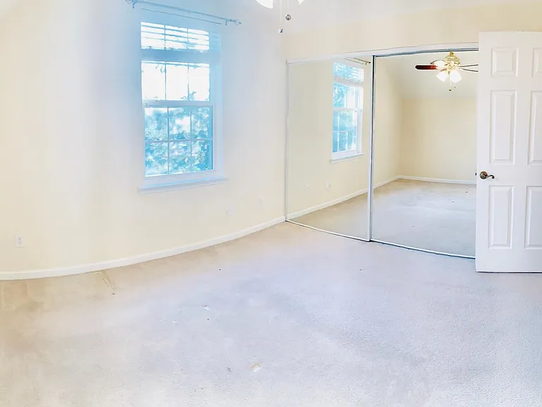 144 Swanee Ln — Photo 16