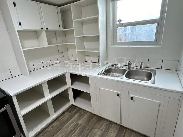 3209 Burton Ave SE #3219-1/2 — Photo 7