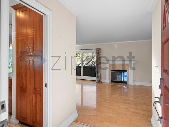 4th image of 14541 Oak St