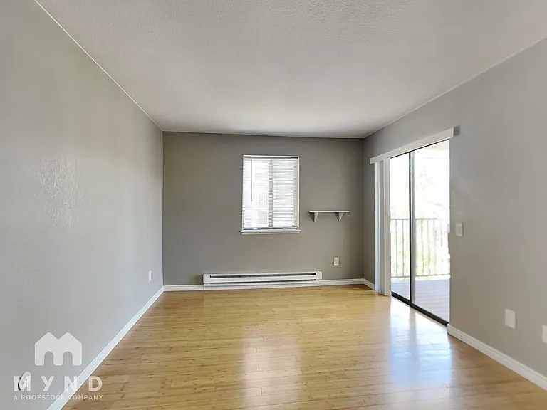 7885 Barbara Ann Dr #E — Photo 10