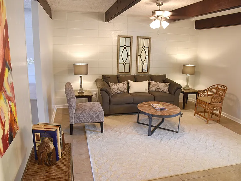 Carousel Village Apartments — Photo 7