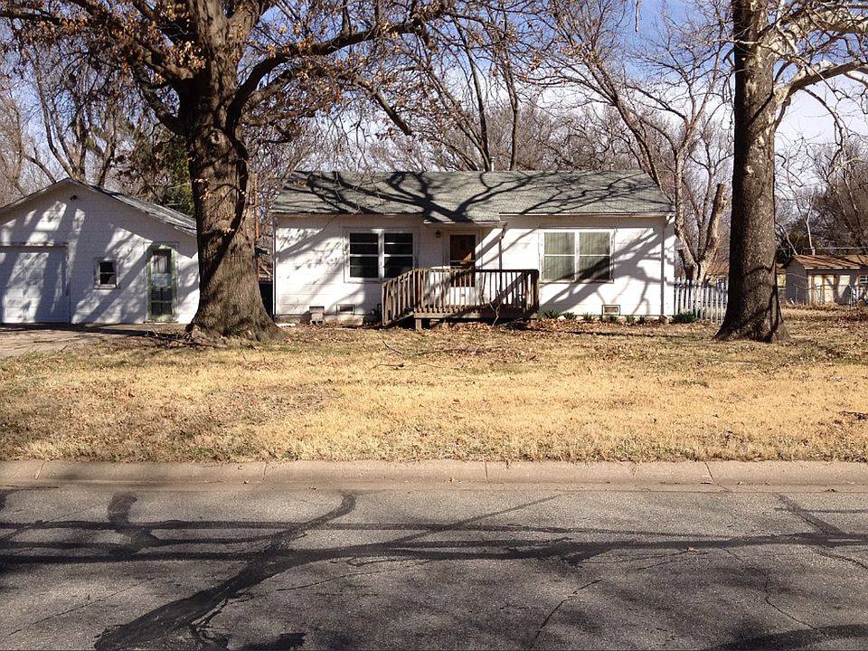 1st image of 200 S Van Arsdale Ave
