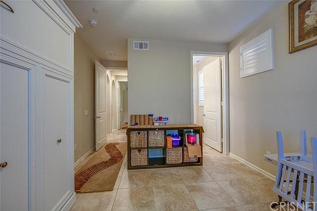 20855 Piazza Way, Northridge, CA 91326 | Zillow