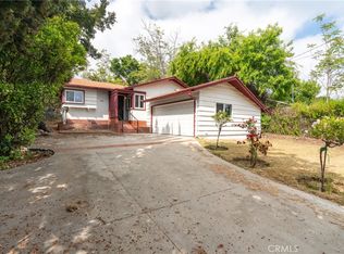 409 W Altadena Dr, Altadena, CA 91001