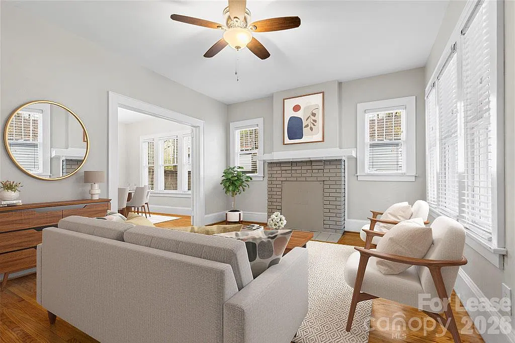 3 bed, 1.0 bath, 1167 sqft, $2,200 — Photo 4