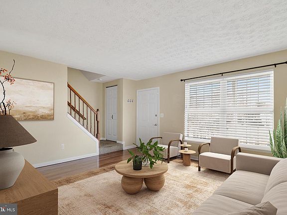 3rd image of 8013 Pink Lily Ct