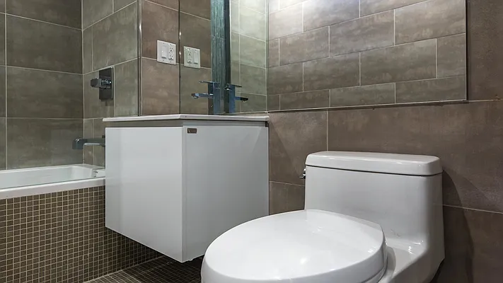 Rented by Nooklyn NYC LLC | media 7