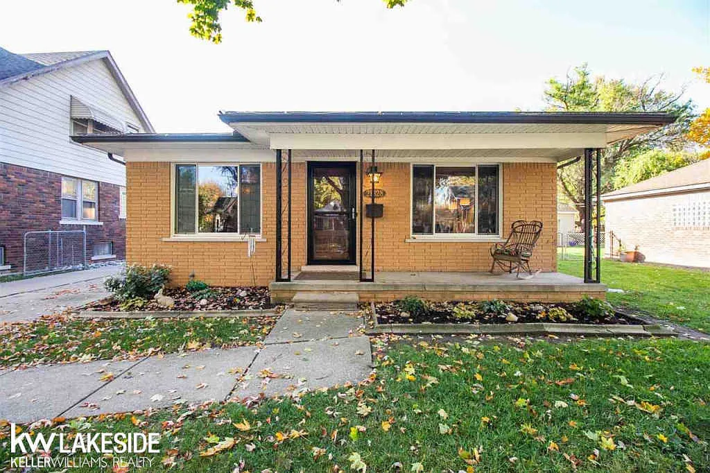 21828 Englehardt St photo 1