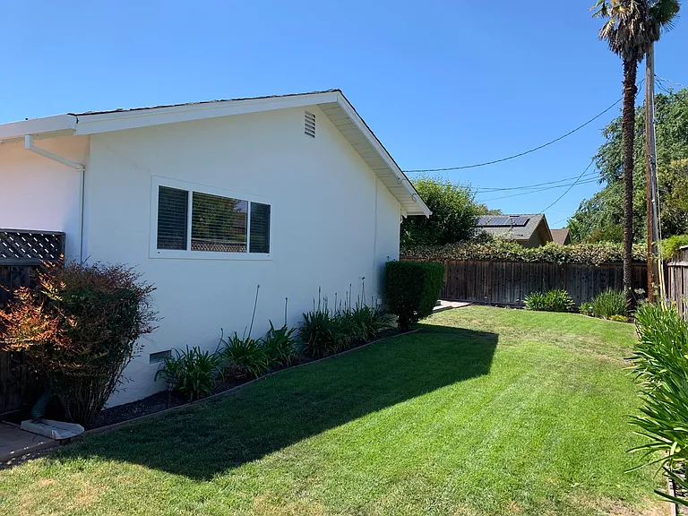 Woodcrest Dr — Photo 20