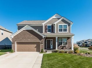 29996 Macintosh Ln, New Hudson, MI 48165