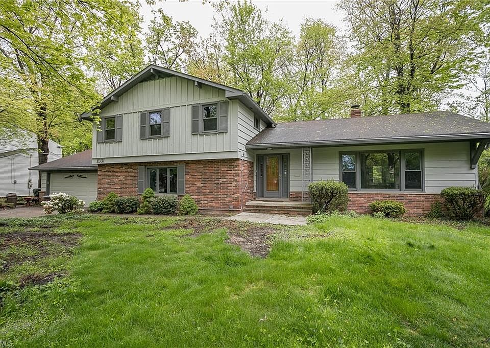 1st image of 1031 W Mill Dr