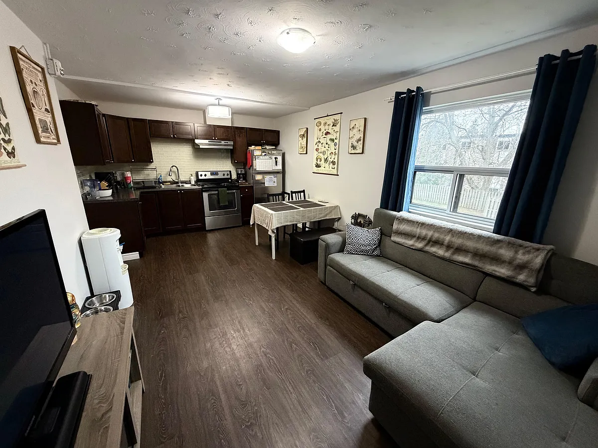 Building Photo - 20 Bradmon Dr #220
