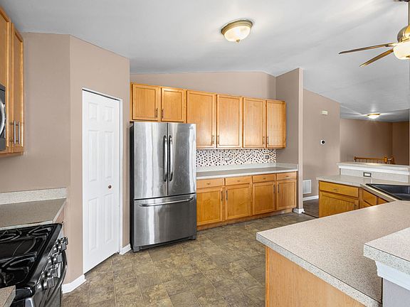 4th image of 5012 Norwalk Ct