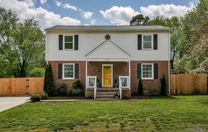 1st image of 2619 Kenwood Ave