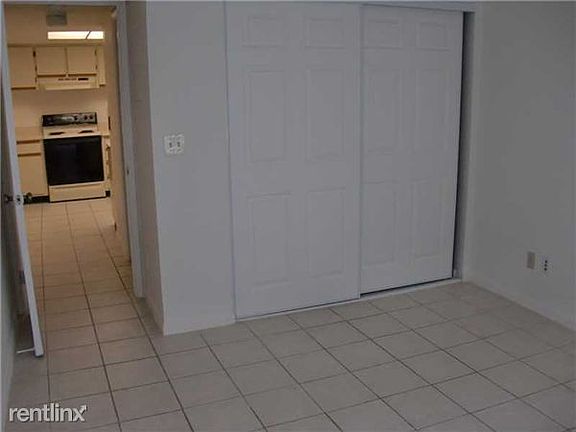 F1368687_601_22