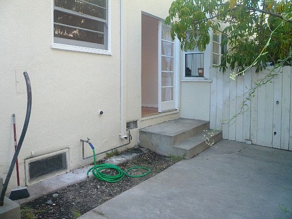 5th image of 1134 Chelsea Ave APT C