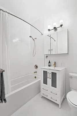 Sold by Compass | media 5