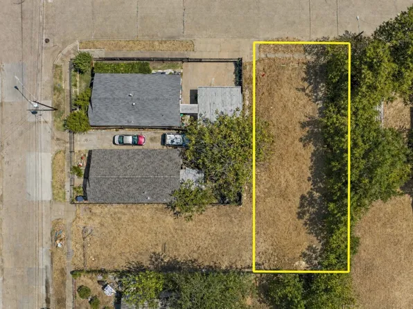 Harston St, Dallas, TX 75212