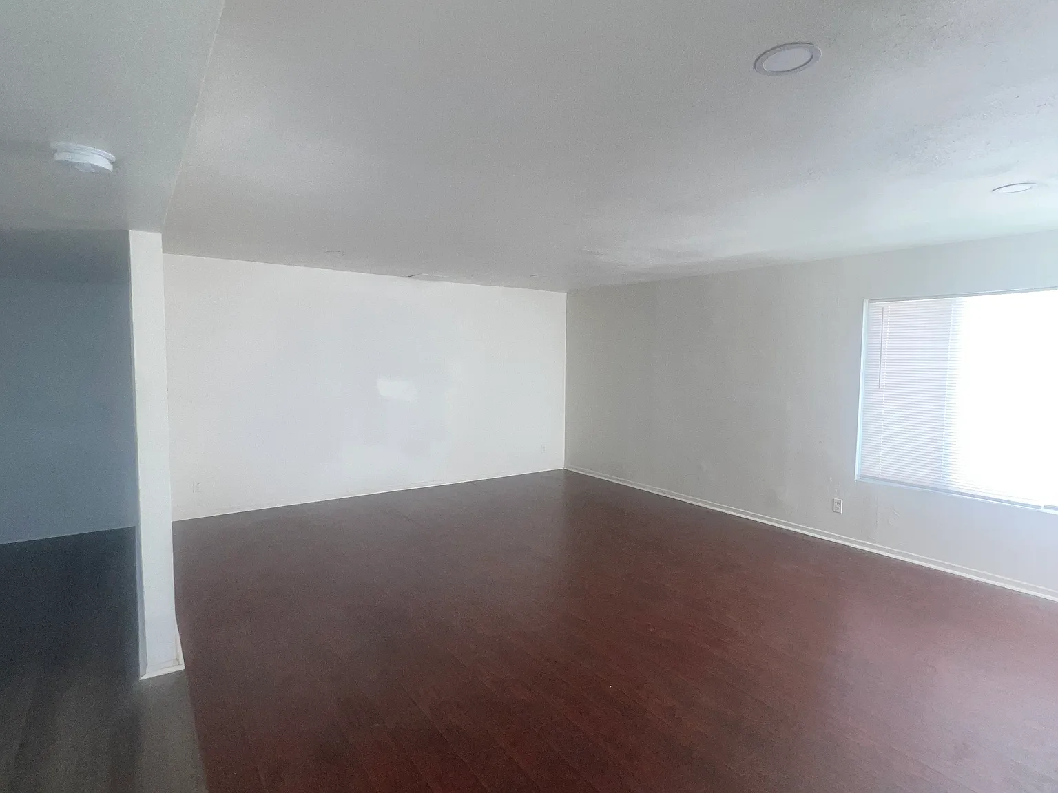 3 bed, 2.5 bath, 1500 sqft, $3,275 — Photo 2