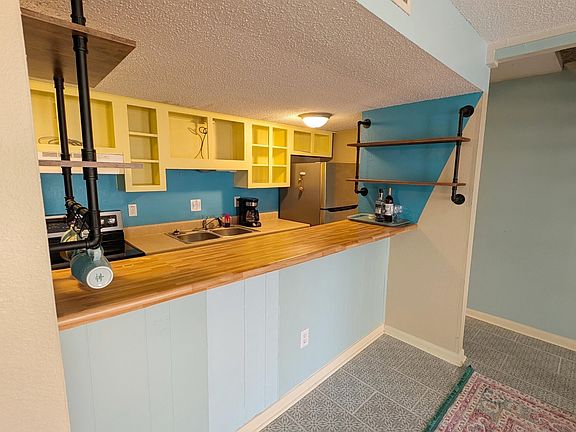 5th image of 6777 Quail Hollow Ct Unit 6777