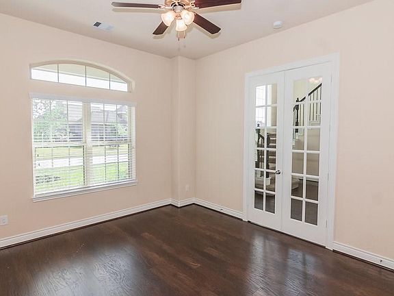 4th image of 25618 Fleming Lodge Ln
