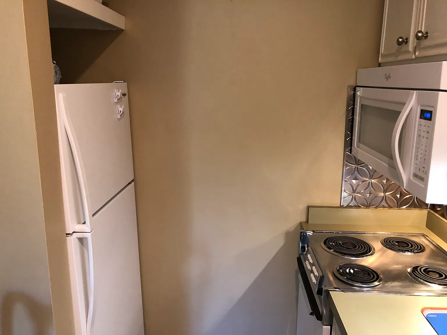 121 Lakeside Villa — Photo 4