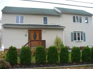 100 Pacific Blvd, Keyport, NJ 07735