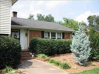 3rd image of 100 Glenwaye Dr