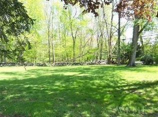2 Horton Dr, Yorktown Heights, NY 10598