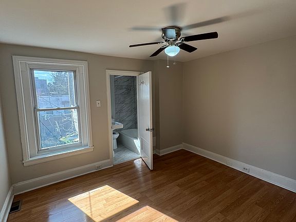 4th image of 826 N Palm St