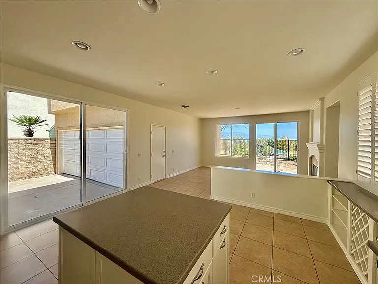 309 Lydia Ln — Photo 7