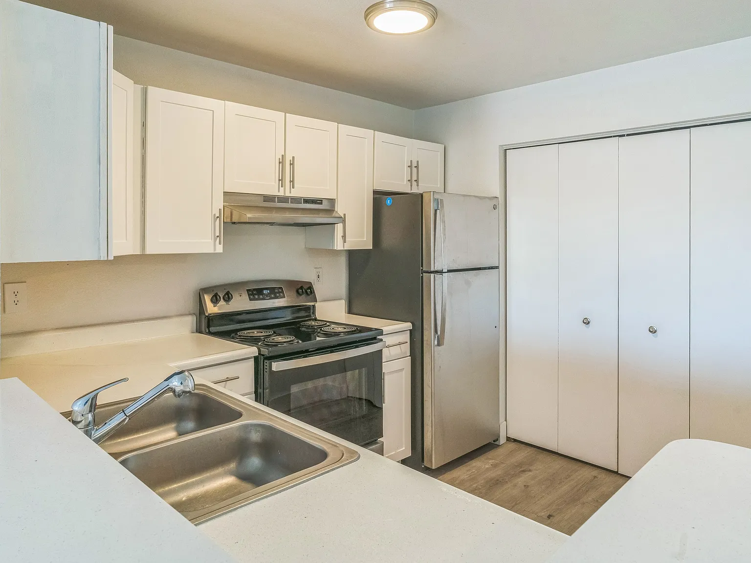 Lighthouse Estates — Photo 2