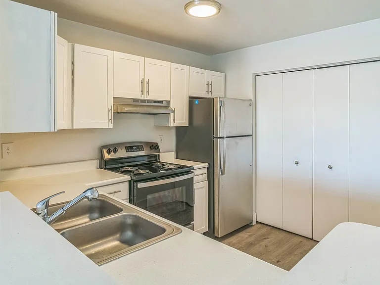 Lighthouse Estates — Photo 2