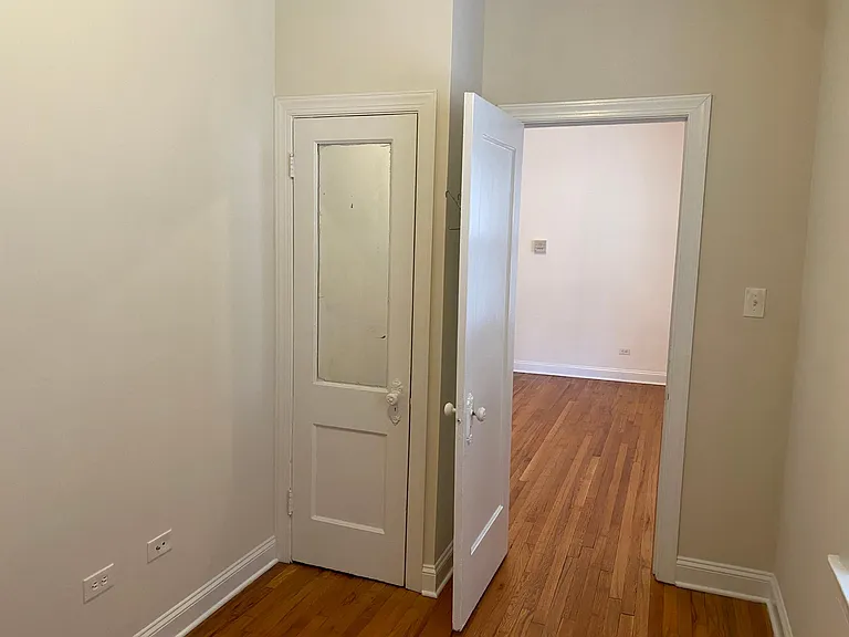 1827 W Evergreen Ave #2 — Photo 32