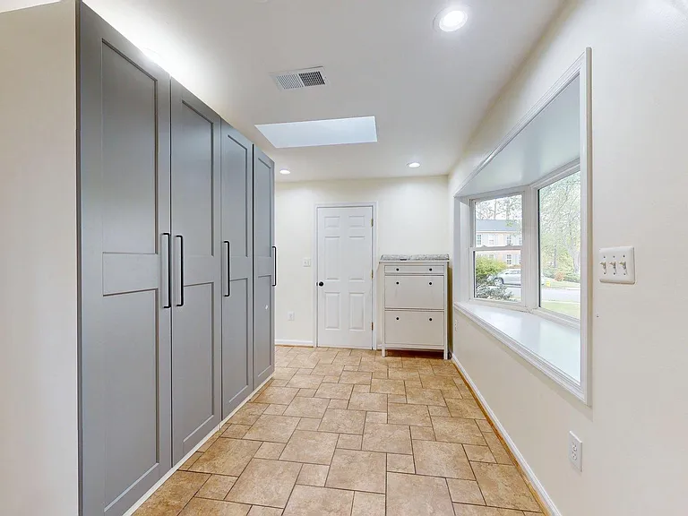 12043 Stoneford Dr — Photo 9