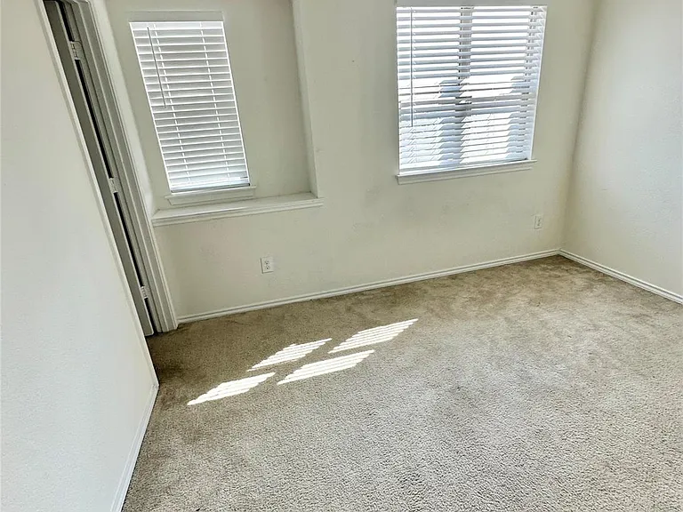 18900 Lady Bird Johnson St — Photo 34