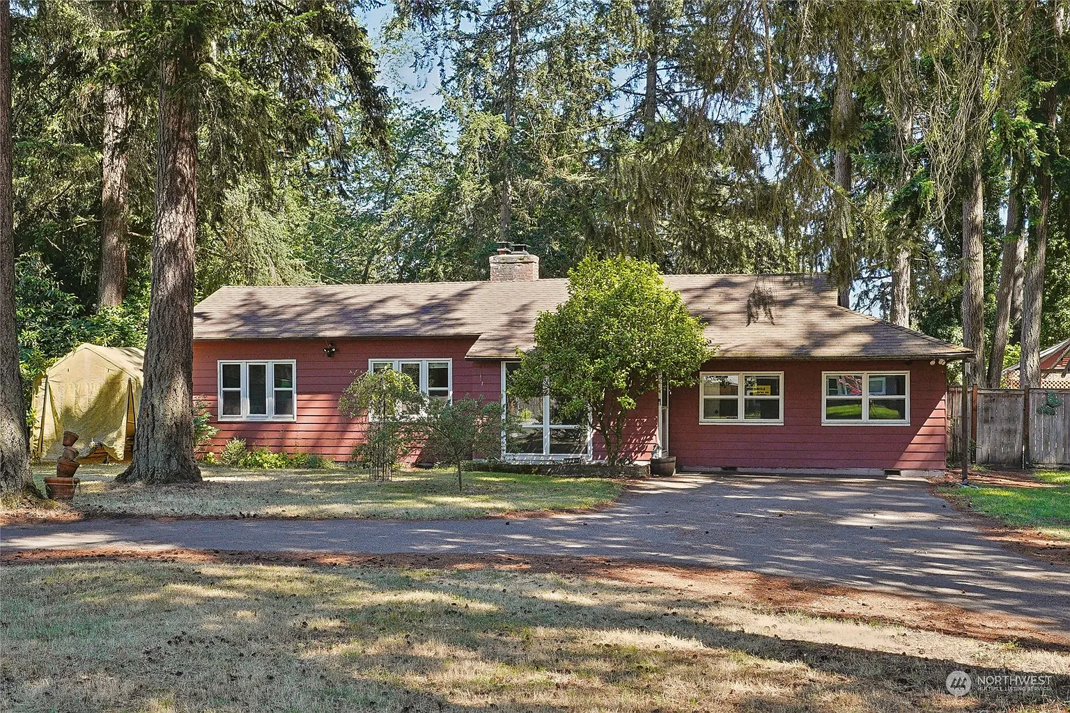 12303 Glenwood Avenue SW photo 1