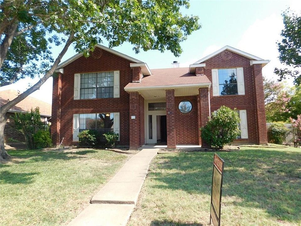 1st image of 833 Creekside Dr