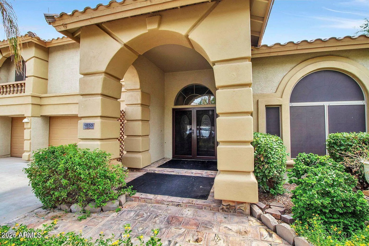 6 bed, 4.5 bath, 4461 sqft, $3,995 — Photo 4