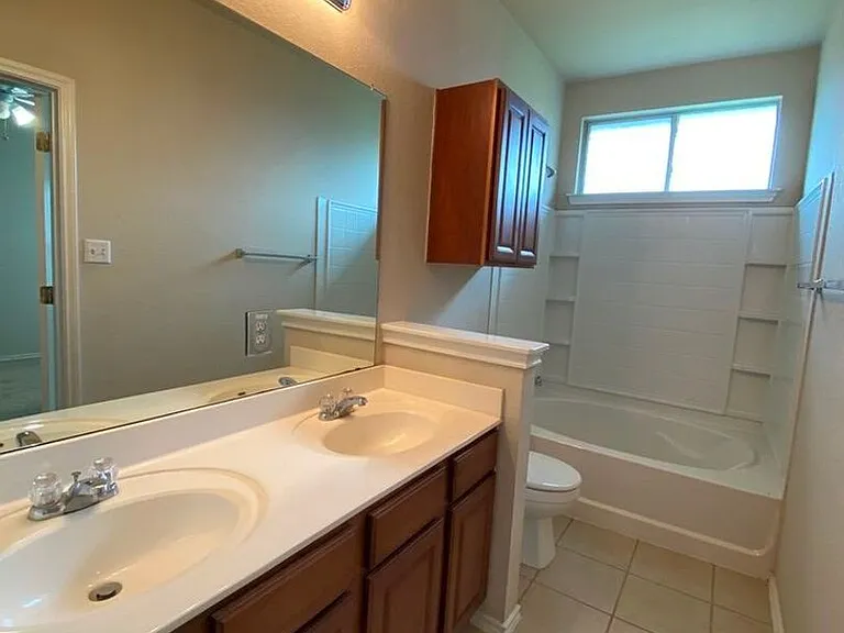 207 Brown St — Photo 16