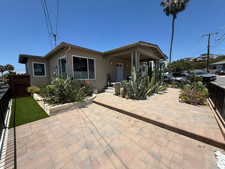 3628 Lloyd Pl — Photo 17